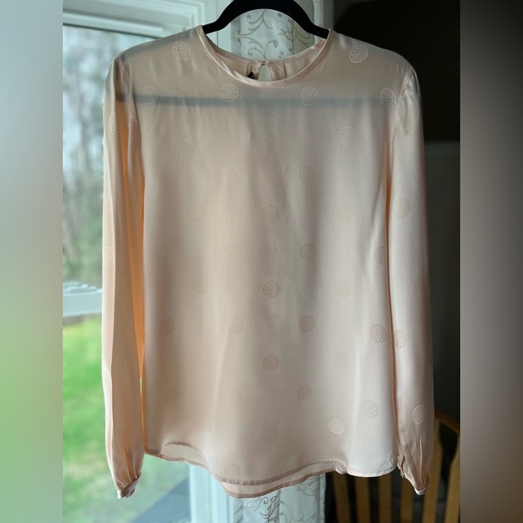Louis Feraud Tops - Louis Feraud Silk Long Sleeve Blouse Pale Pink Tone on Tone Pattern Sz 10